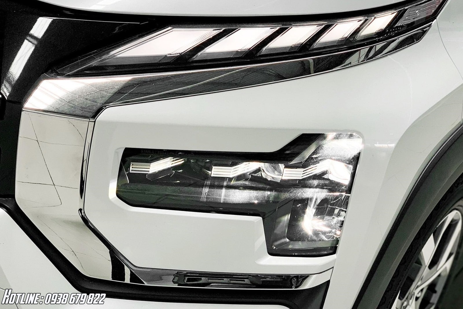 Cụm đèn full led hiện đại trên Mitsubishi Xpander Cross 2024 Màu Trắng